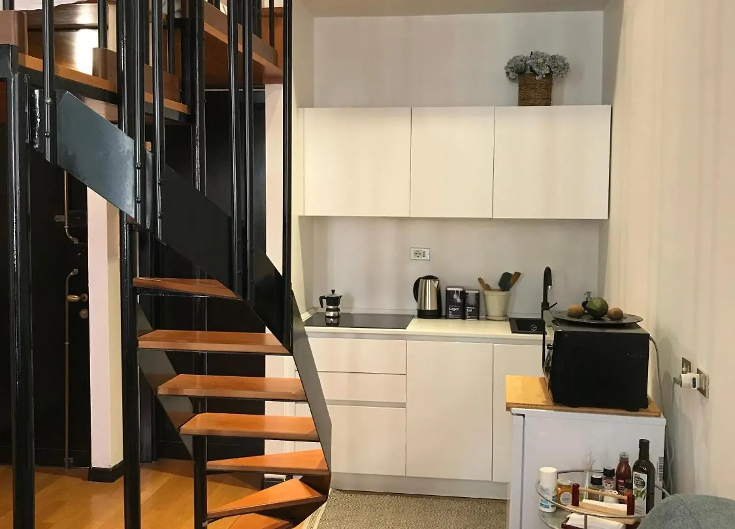 Apartment Cozy Studio In The Heart Of Cagliari Italy